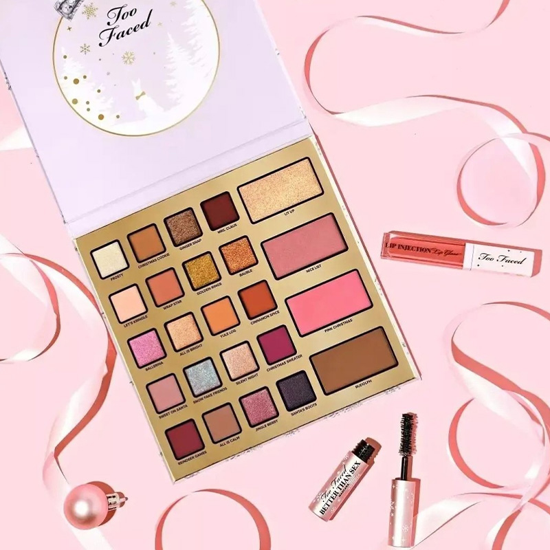 پالت سایه و لیپ گلاس و ریمل too faced